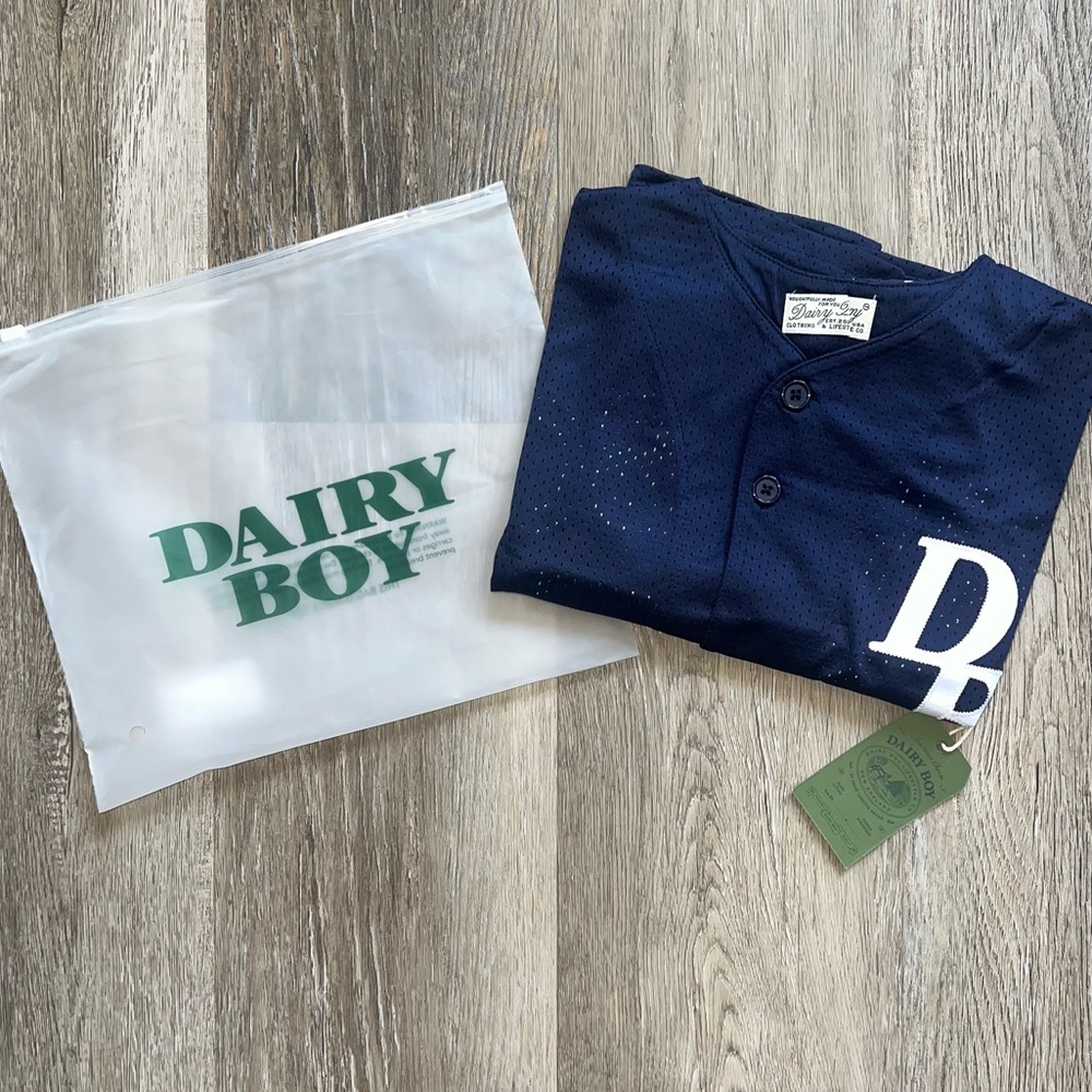 NWT Dairy Boy Homecoming cropped Jersey in Navy - Picture 10 of 14